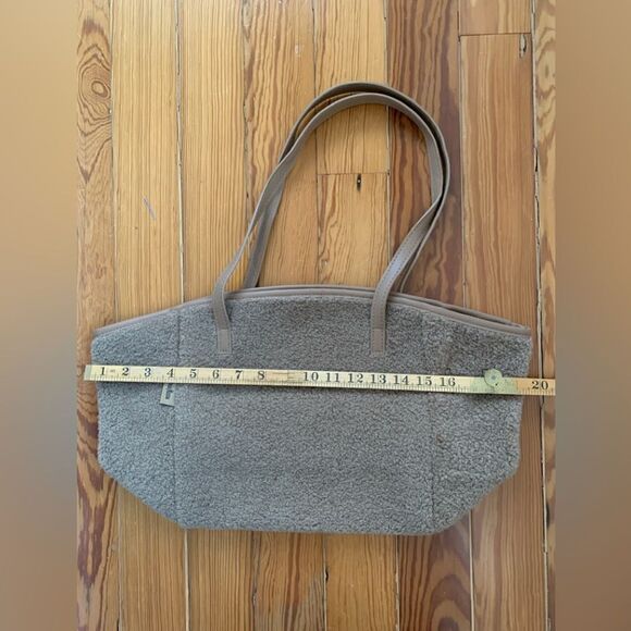 Neiman Marcus Faux Fur Tote - Picture 5 of 7